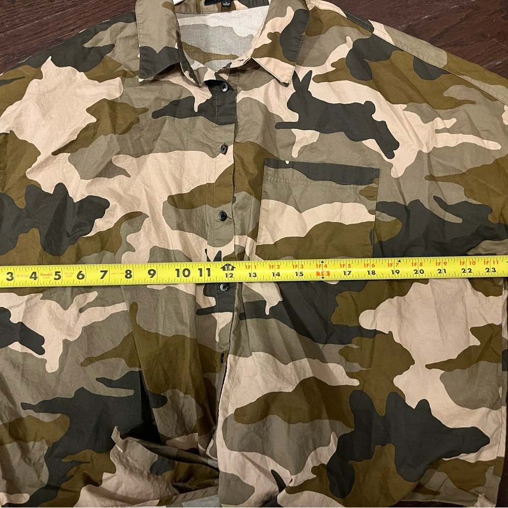 Madewell Short Sleeve Tie Front Boxy Shirt in Cottontail Camo Women Size‎ L - Picture 5 of 7